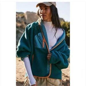 Brand New Free People FP Movement Hit the Slopes Shawl Fleece Jacket